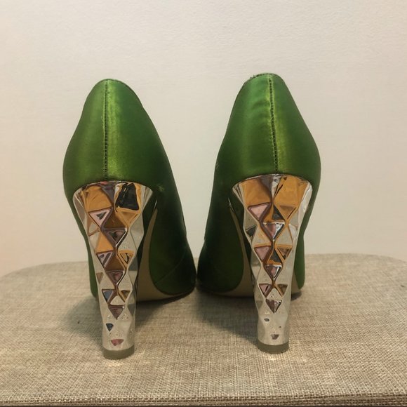 BCBGirl Debra Apple Green Satin Pump with Mirrored Heel - Picture 4 of 14